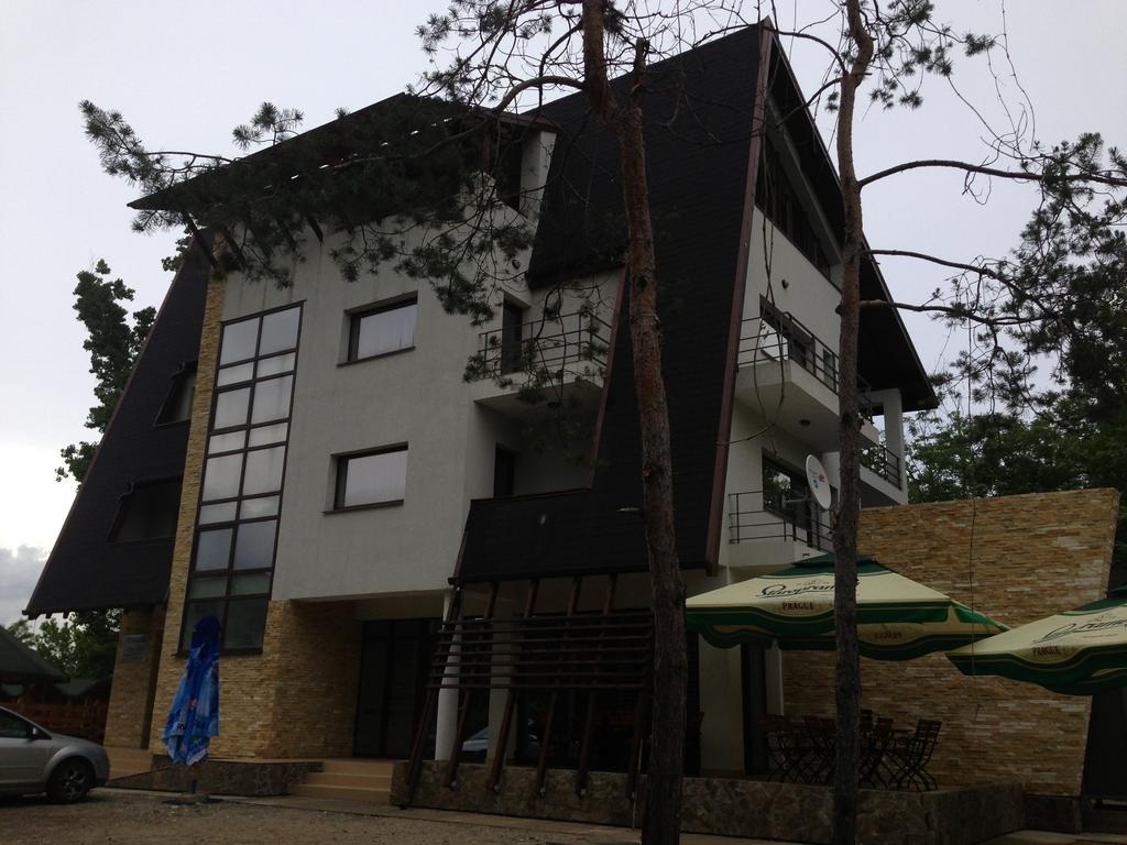 Pensiunea Carpe Diem Râmnicu Vâlcea Exterior foto
