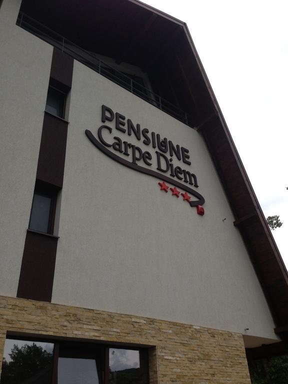 Pensiunea Carpe Diem Râmnicu Vâlcea Exterior foto